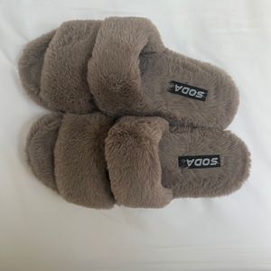 Like new Soda Fur Slippers